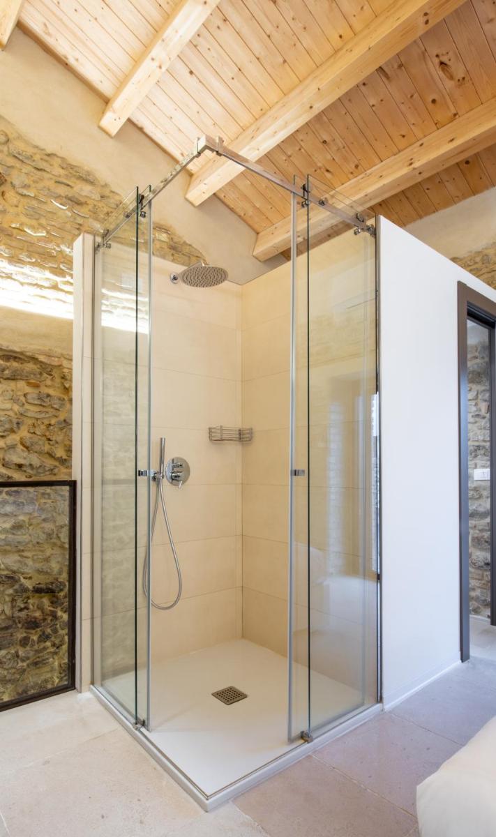 Borgo Baccile by Vini Fantini