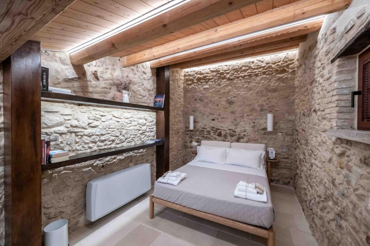 Borgo Baccile by Vini Fantini