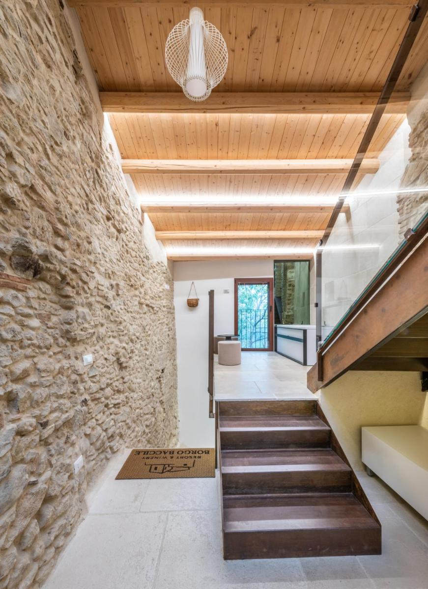 Borgo Baccile by Vini Fantini