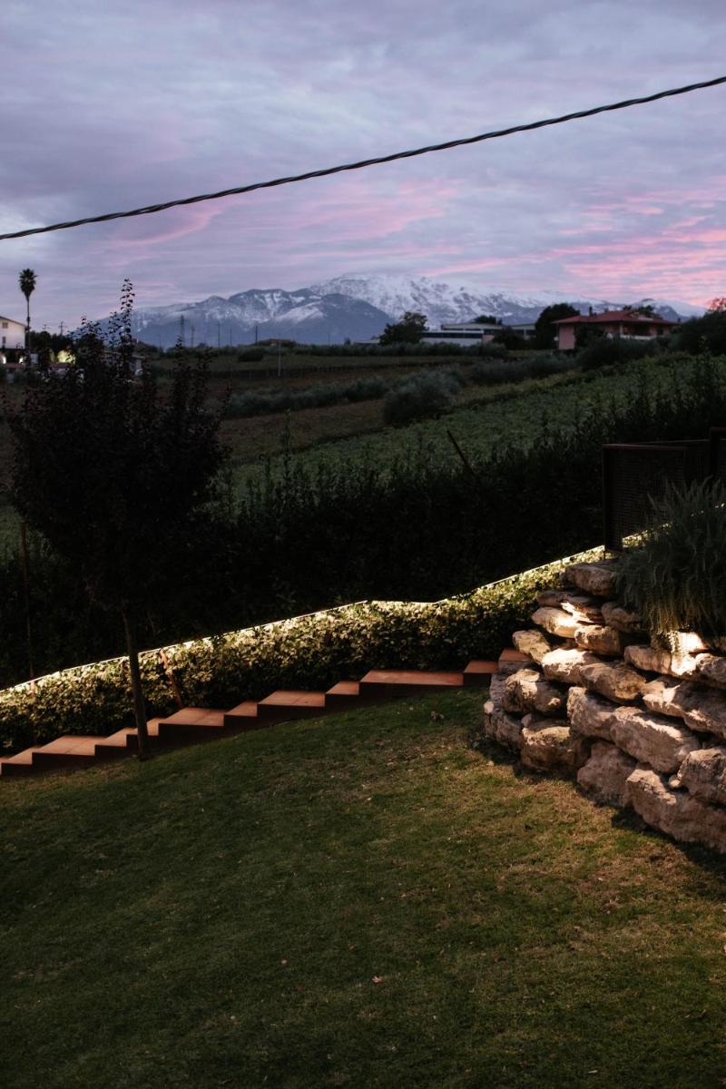 Borgo Baccile by Vini Fantini