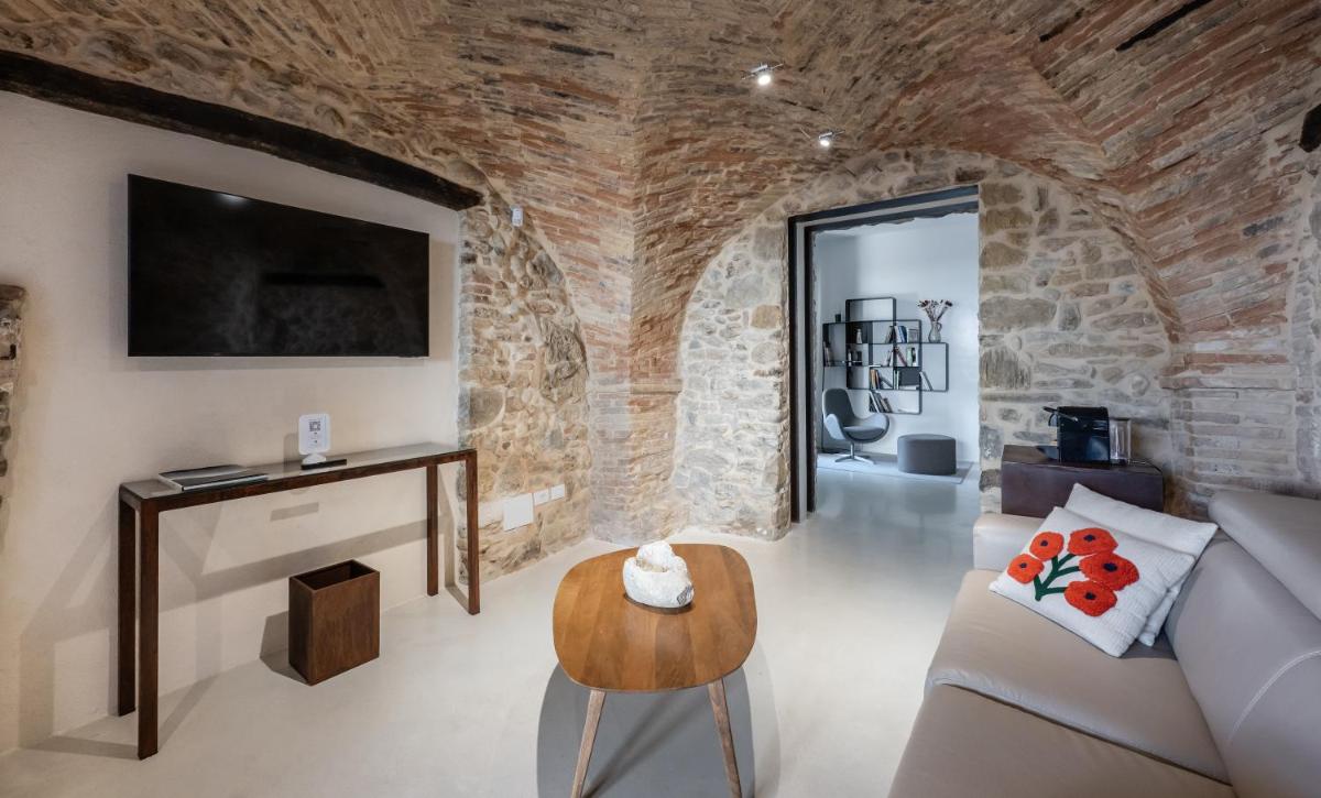 Borgo Baccile by Vini Fantini