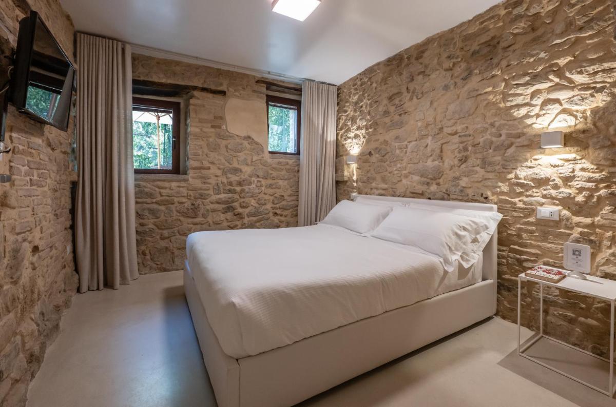 Borgo Baccile by Vini Fantini