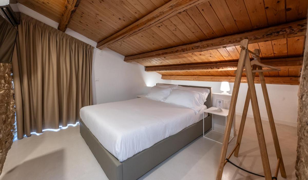 Borgo Baccile by Vini Fantini