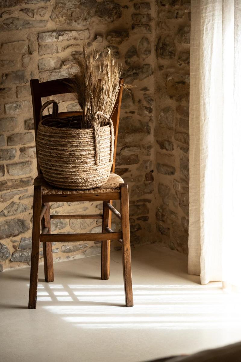 Borgo Baccile by Vini Fantini