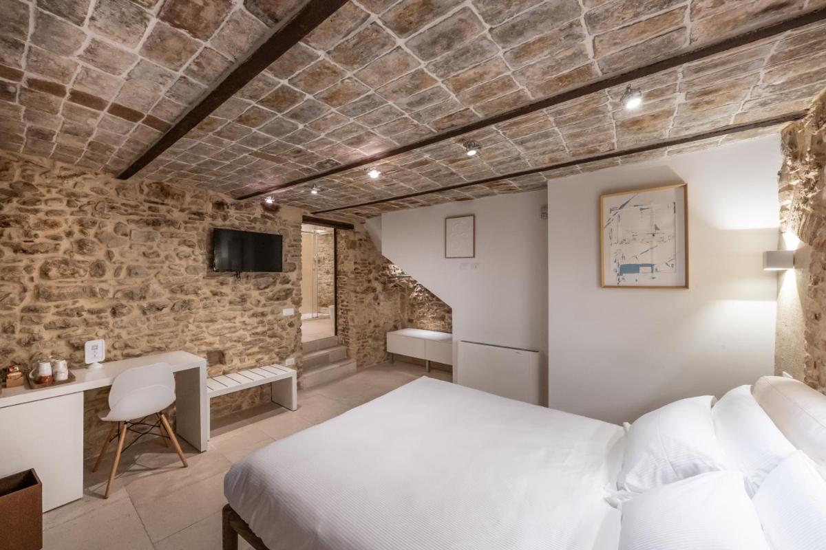 Borgo Baccile by Vini Fantini