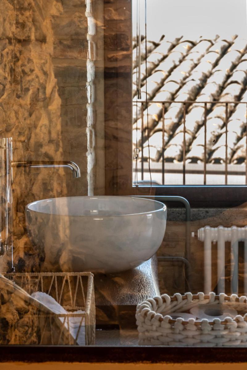 Borgo Baccile by Vini Fantini