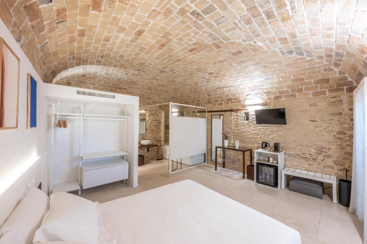 Borgo Baccile by Vini Fantini
