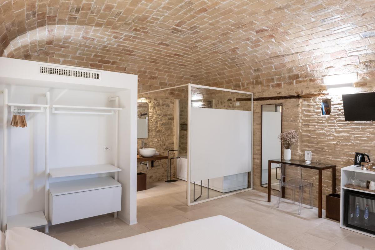 Borgo Baccile by Vini Fantini