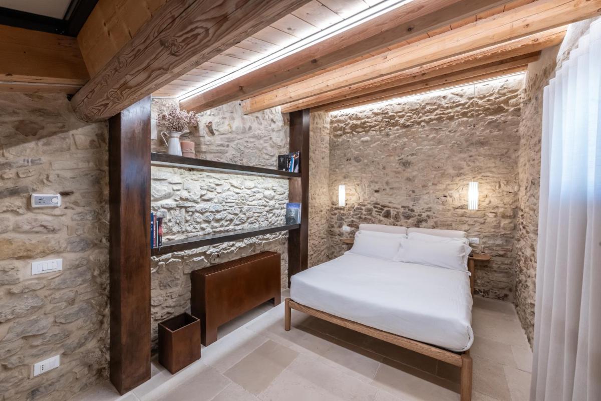 Borgo Baccile by Vini Fantini