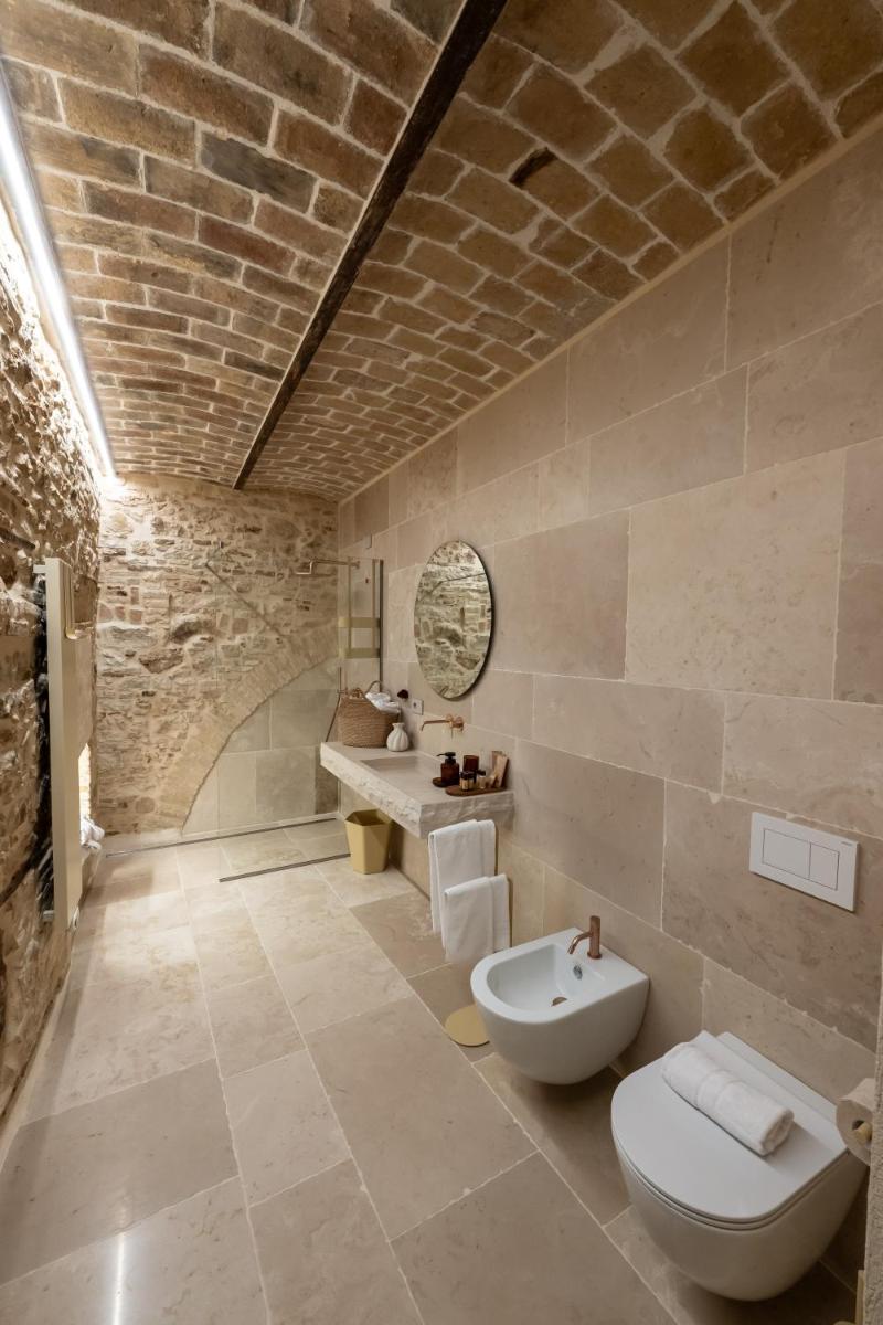 Borgo Baccile by Vini Fantini