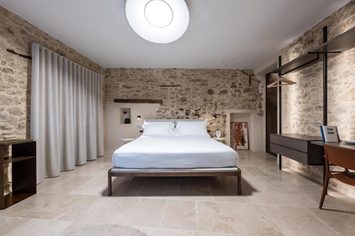 Borgo Baccile by Vini Fantini