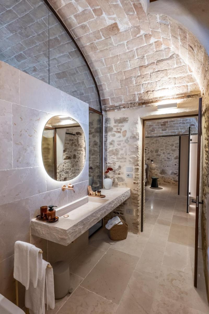 Borgo Baccile by Vini Fantini