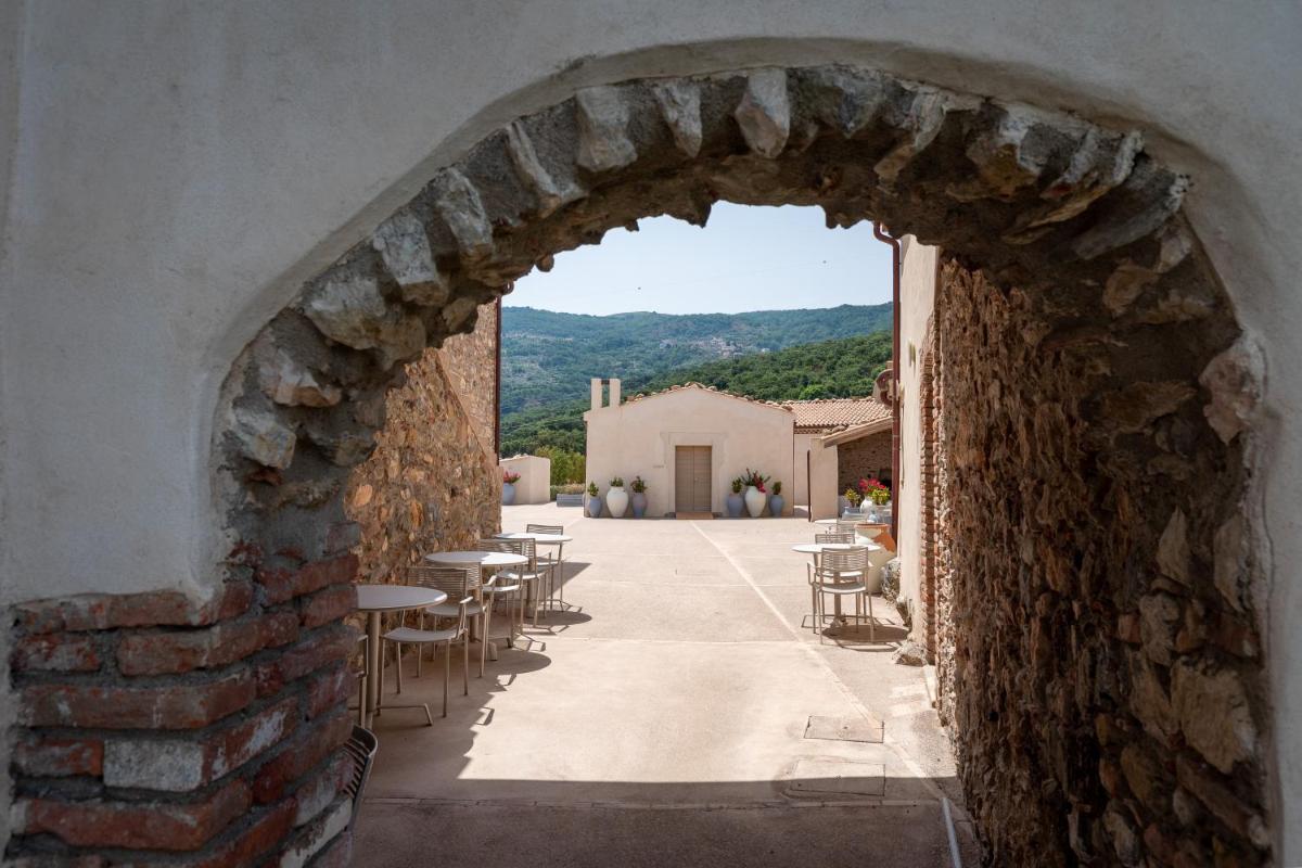 Borgo d'Orlando - Small Country Hotel