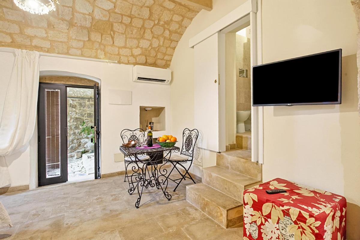 Borgo Hedone with Shared Pool