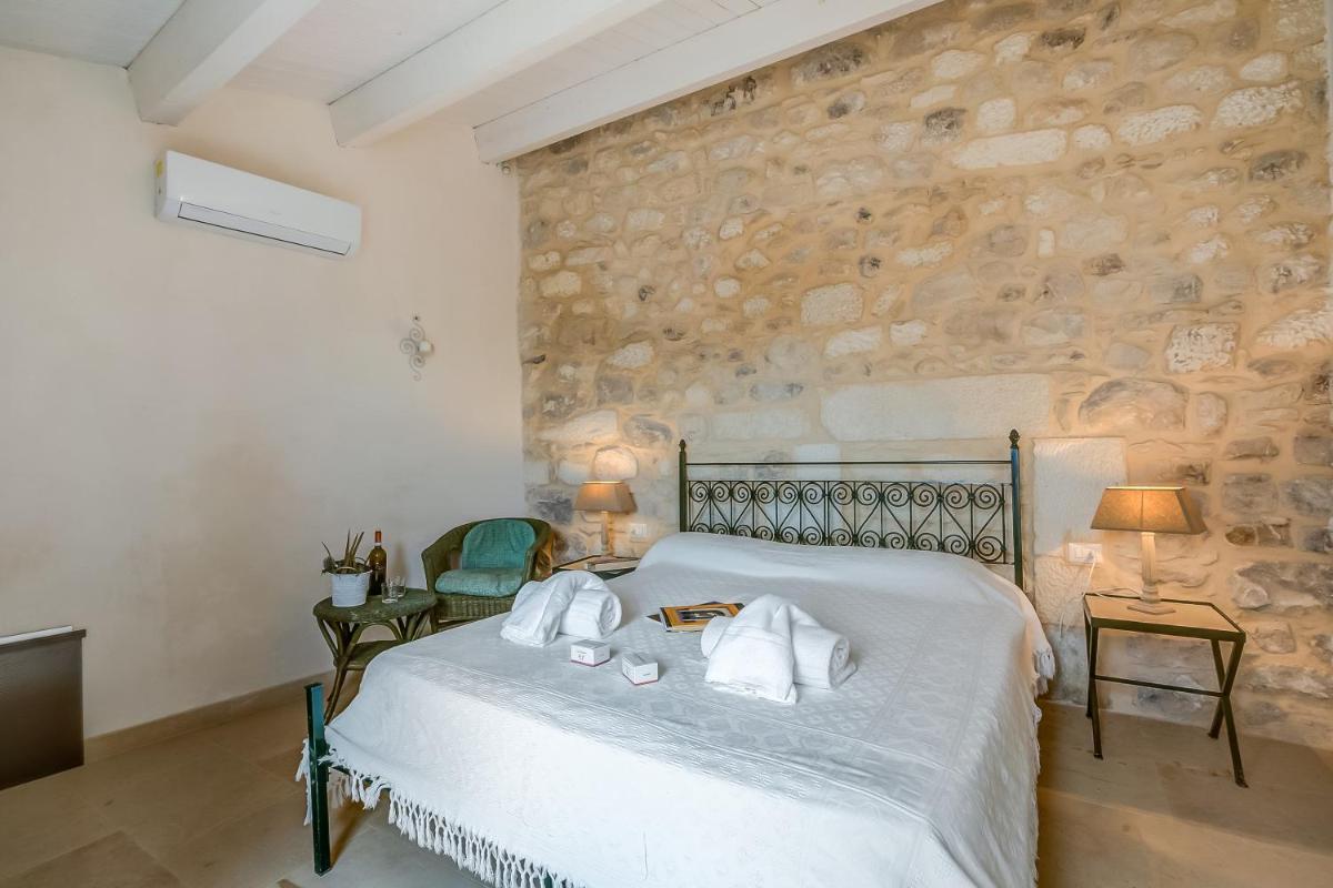 Borgo Hedone with Shared Pool