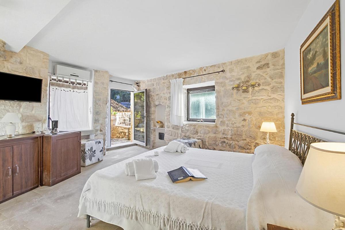 Borgo Hedone with Shared Pool