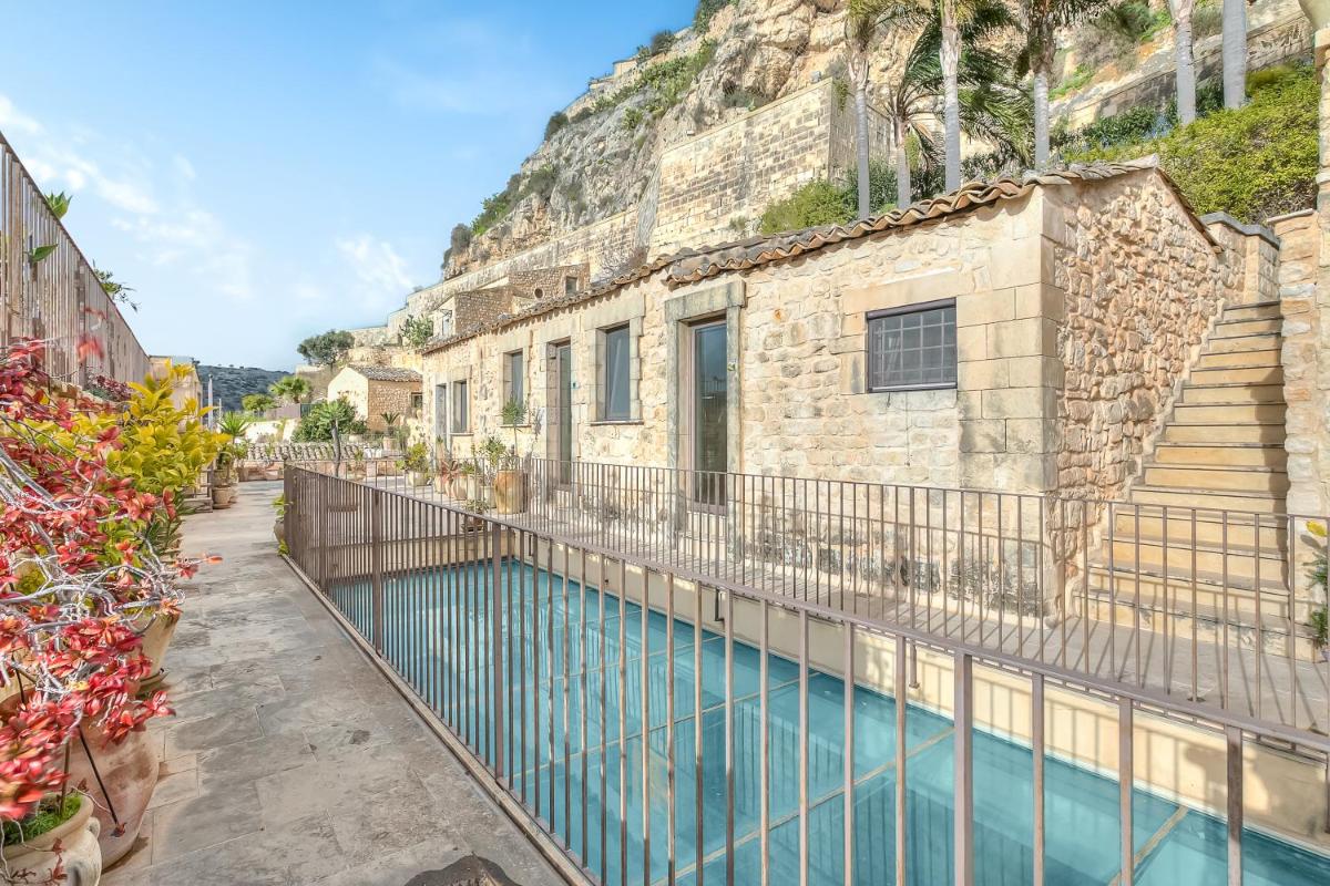 Borgo Hedone with Shared Pool