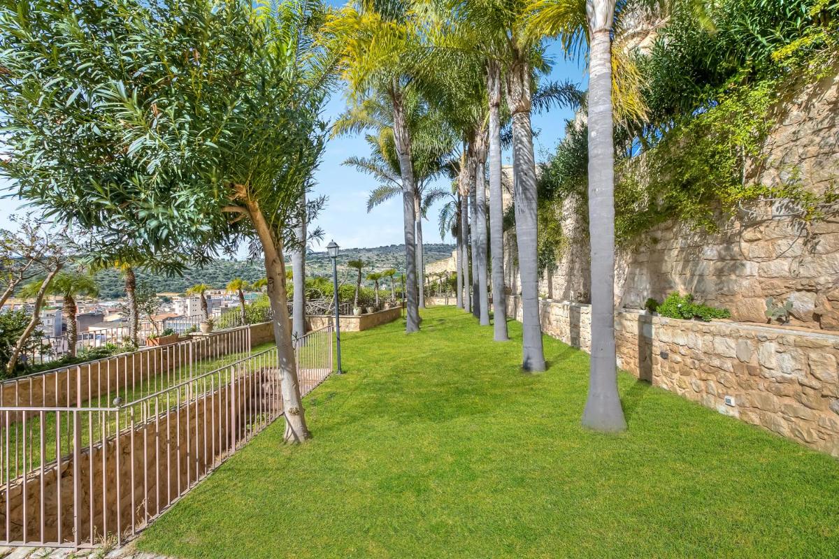 Borgo Hedone with Shared Pool