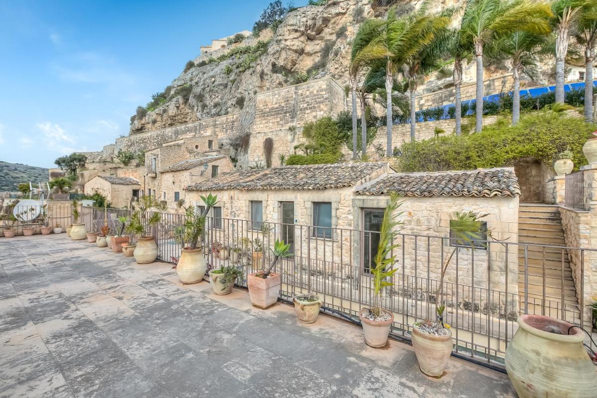 Borgo Hedone with Shared Pool