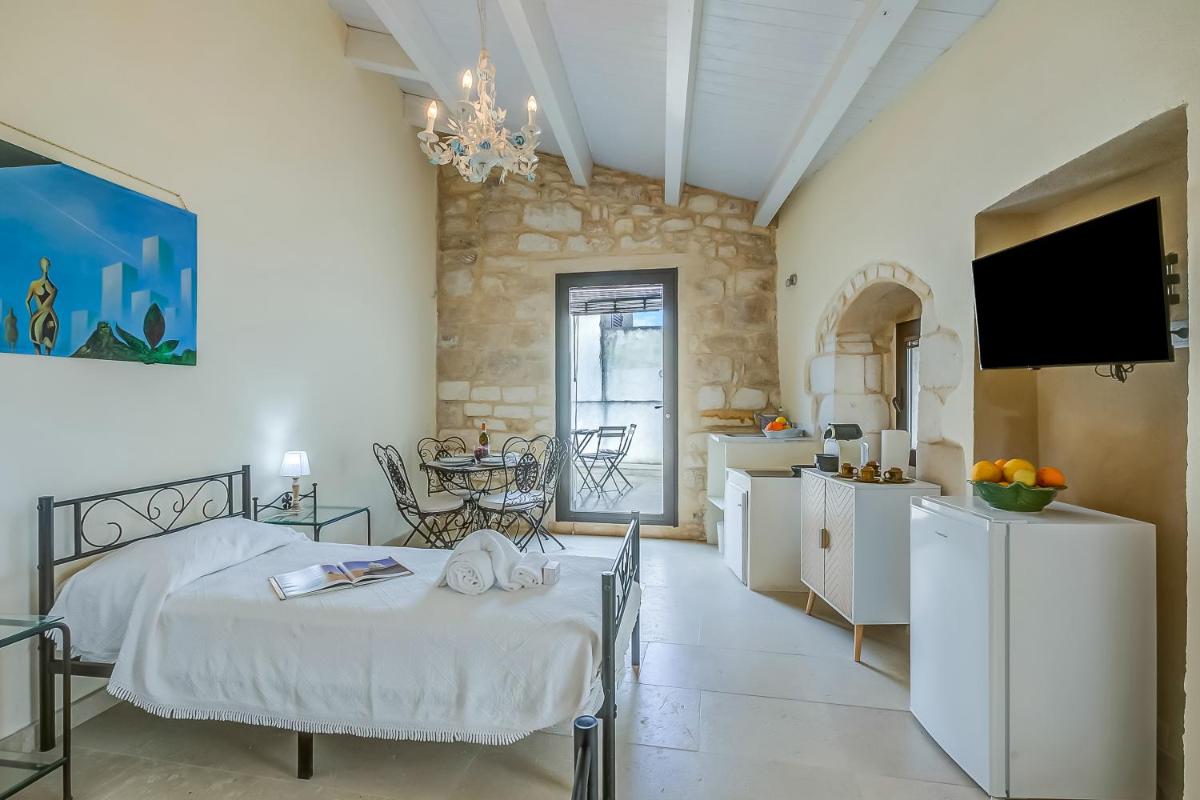 Borgo Hedone with Shared Pool