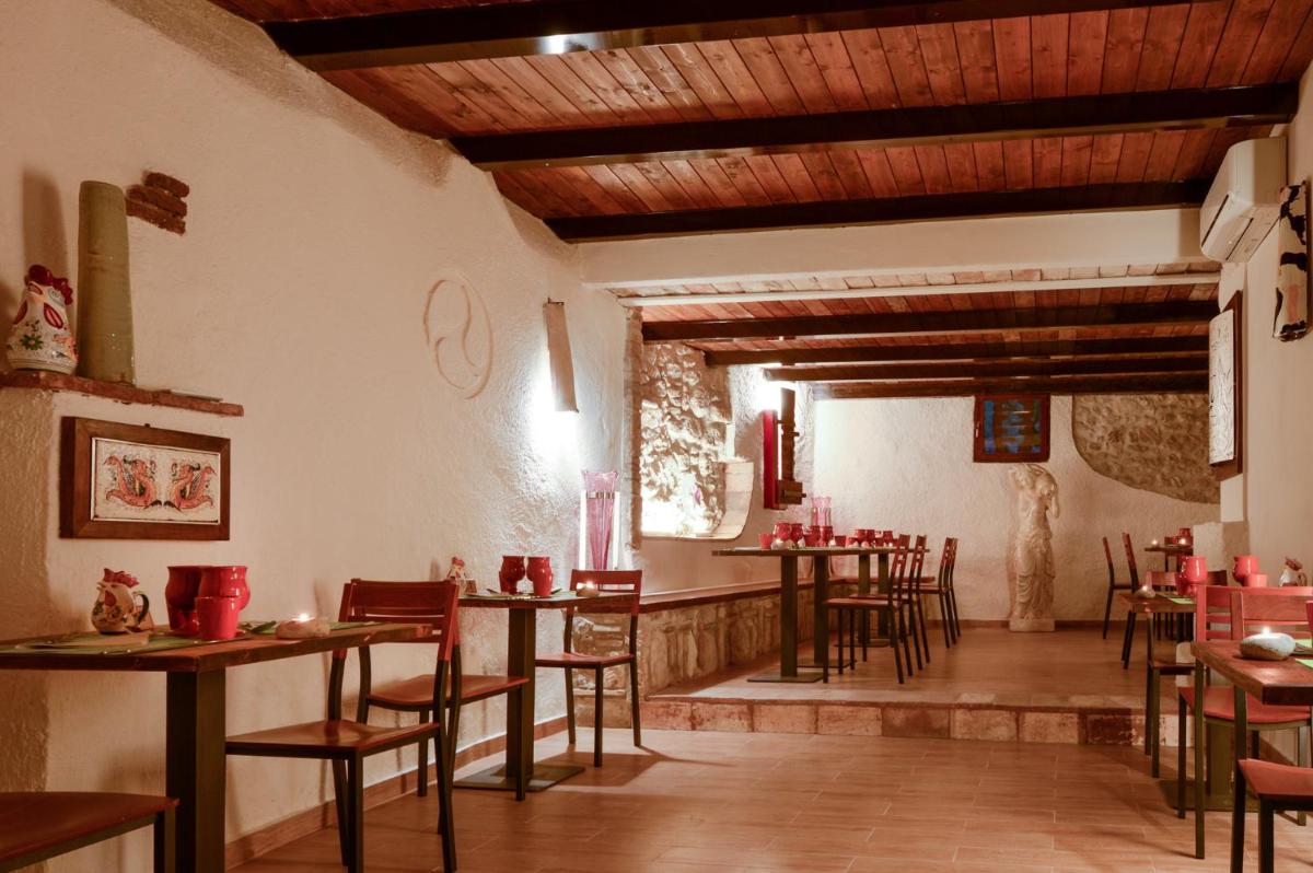 Relais Borgo Lizori Country House