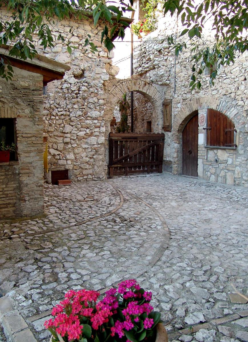 Relais Borgo Lizori Country House