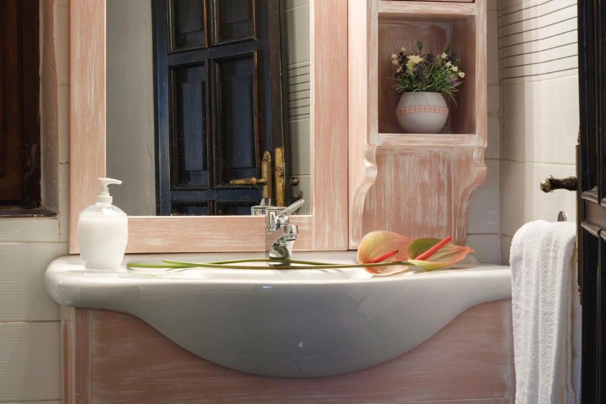 Relais Borgo Lizori Country House