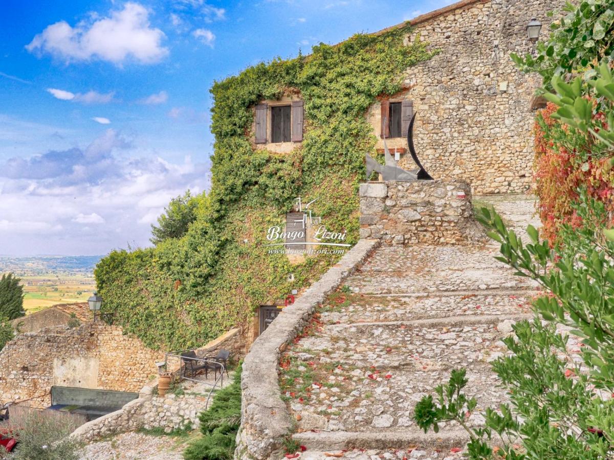 Relais Borgo Lizori Country House