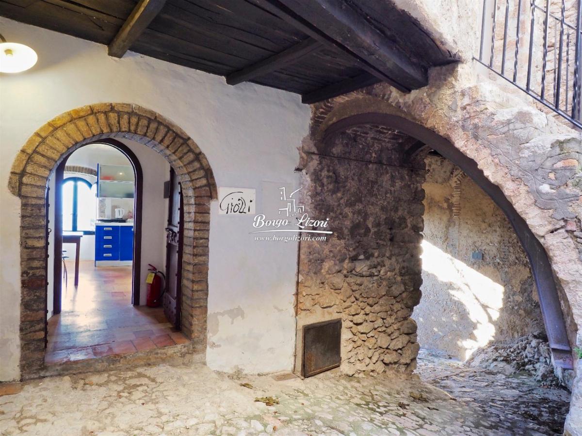 Relais Borgo Lizori Country House