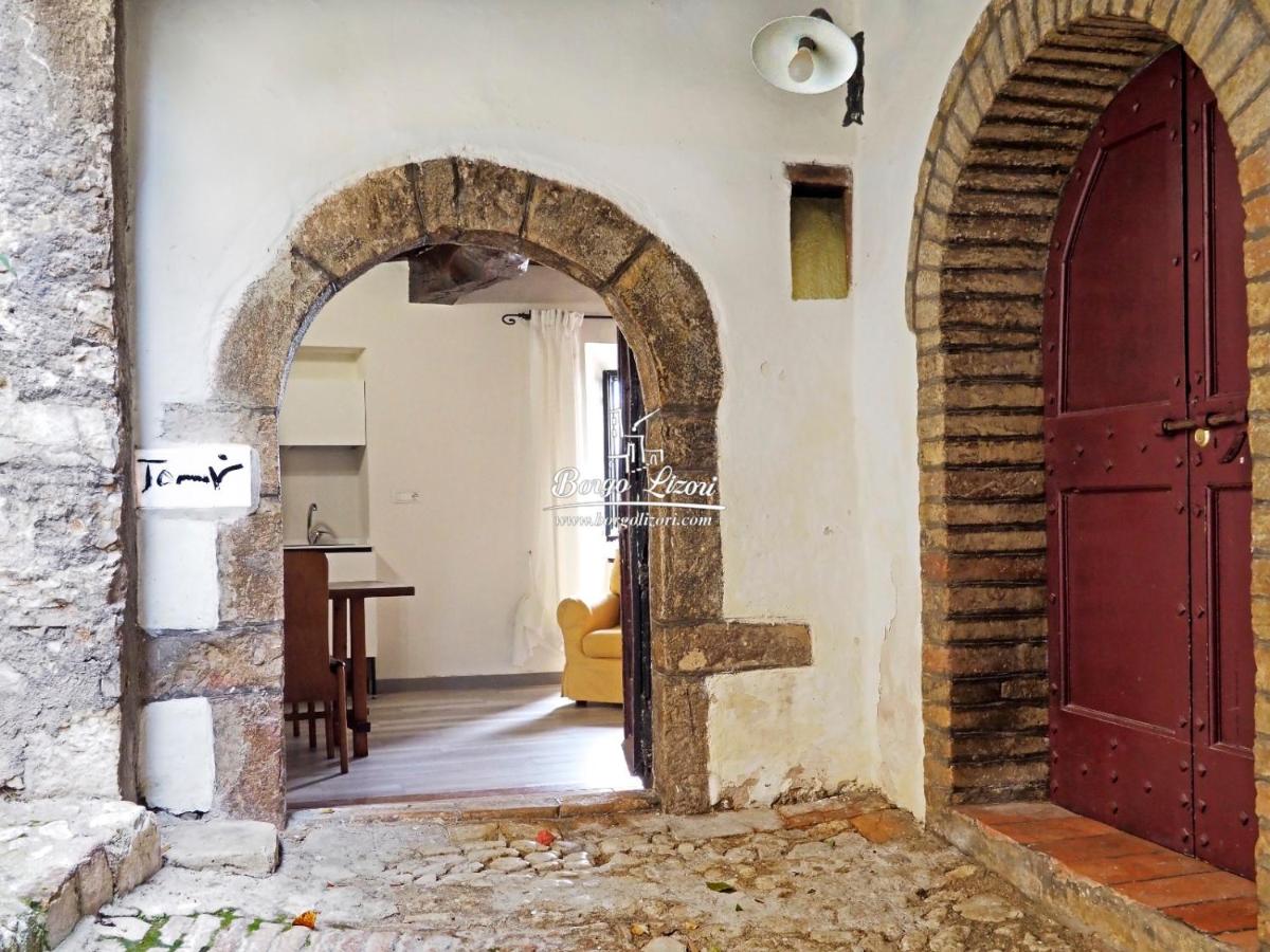 Relais Borgo Lizori Country House