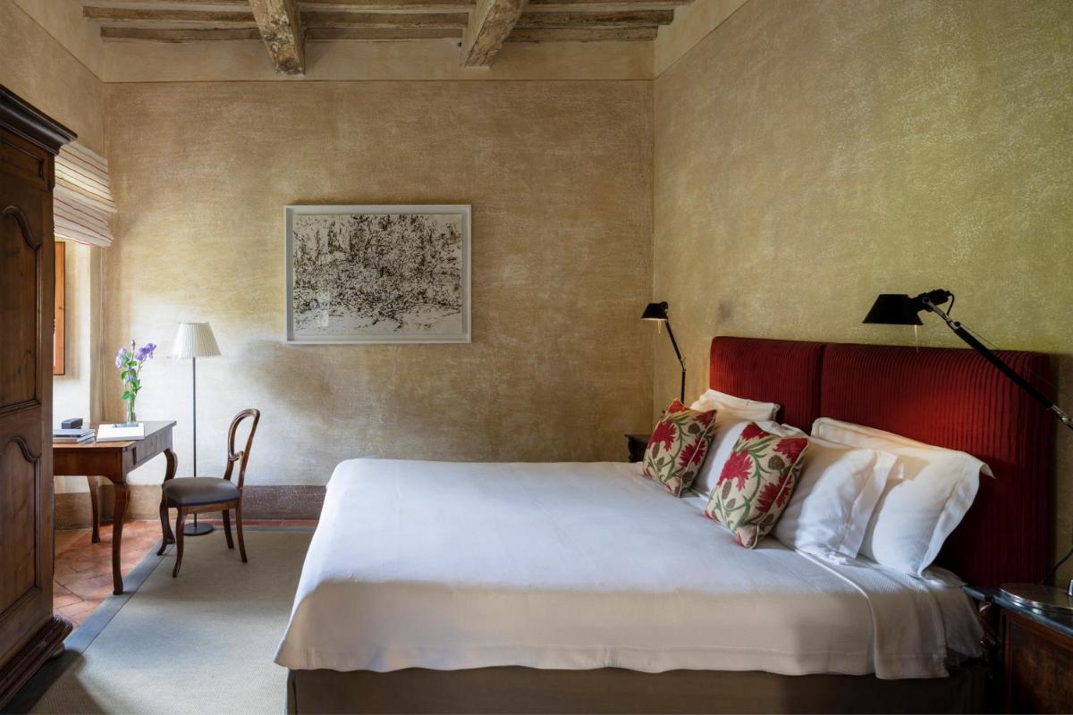 Borgo Pignano Volterra Tuscany