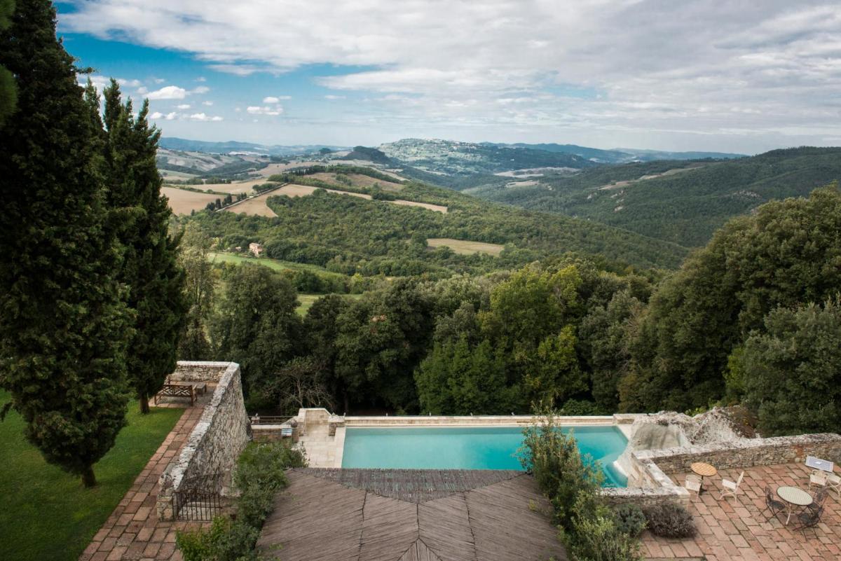 Borgo Pignano Volterra Tuscany