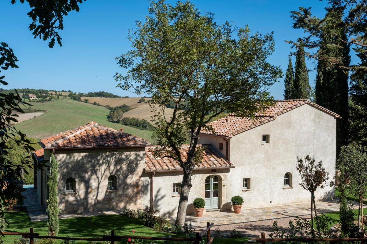 Borgo Pignano Volterra Tuscany