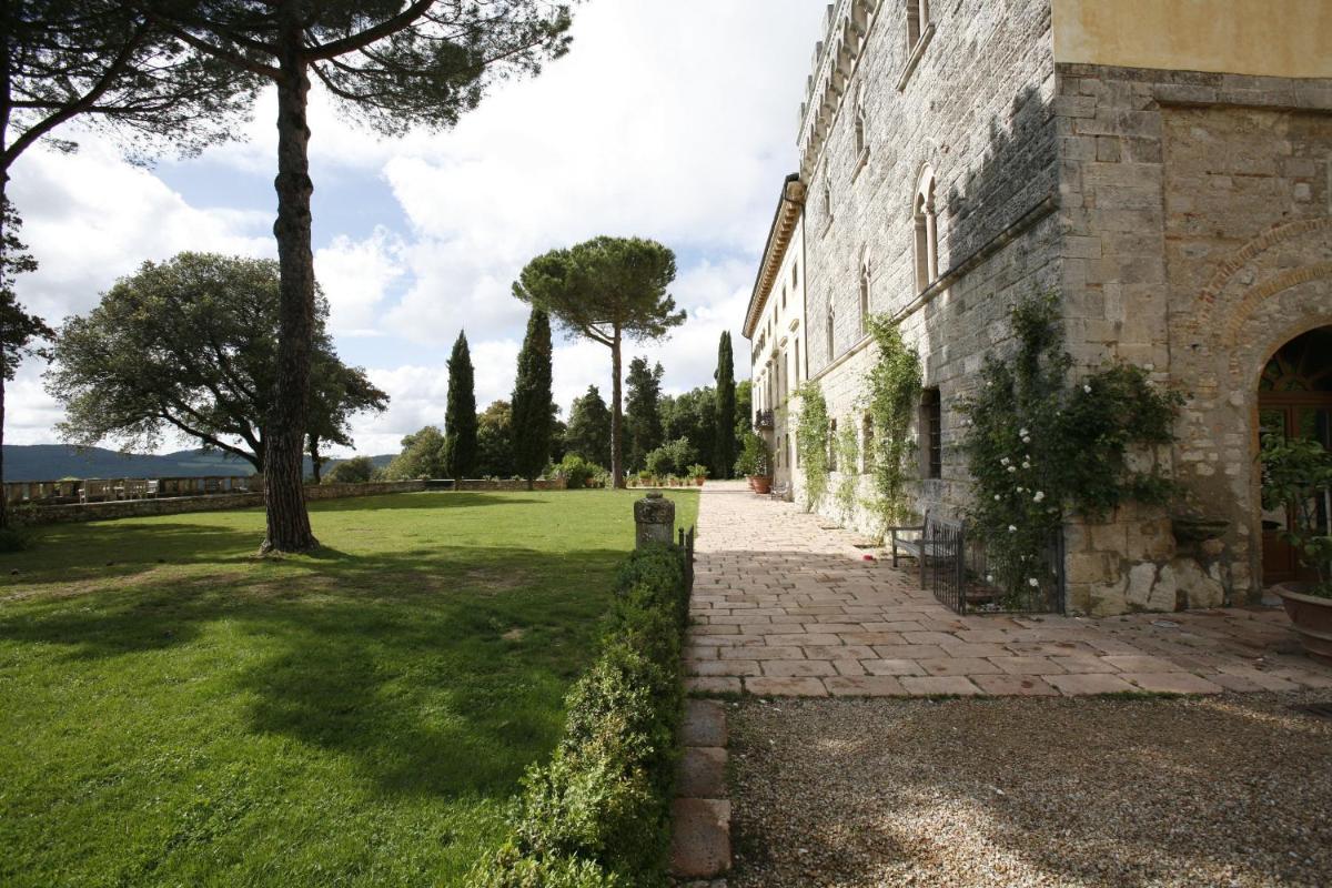Borgo Pignano Volterra Tuscany