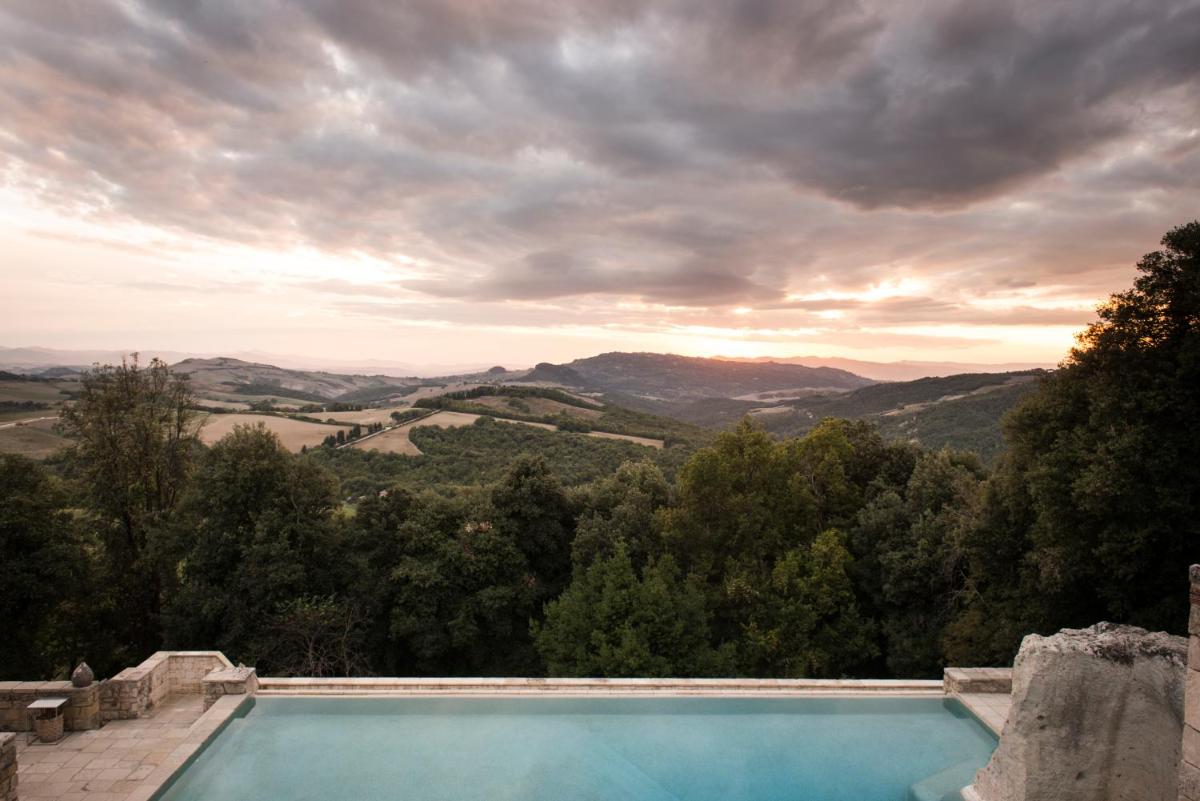 Borgo Pignano Volterra Tuscany