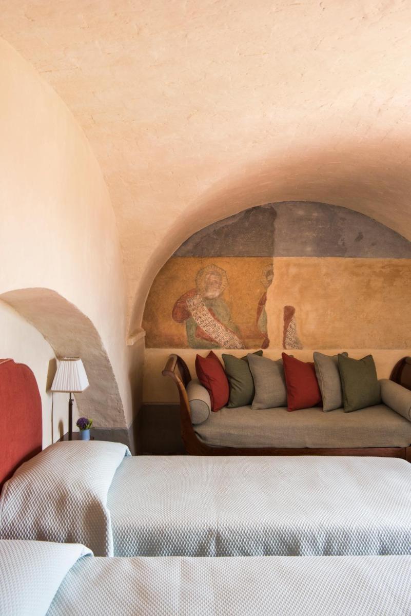 Borgo Pignano Volterra Tuscany