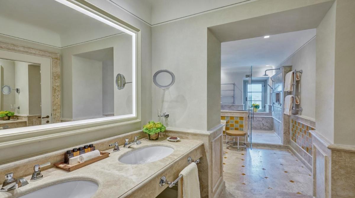 Borgo San Felice Resort