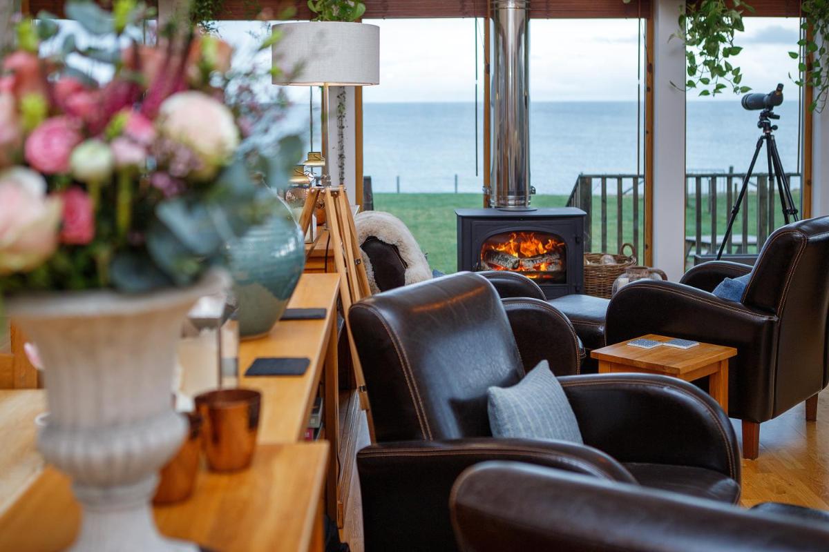 Broad Bay House