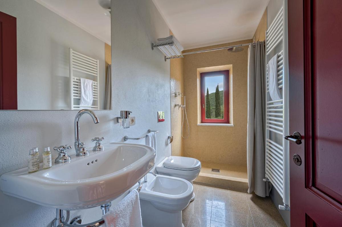 RICASOLI, Brolio Agriroom