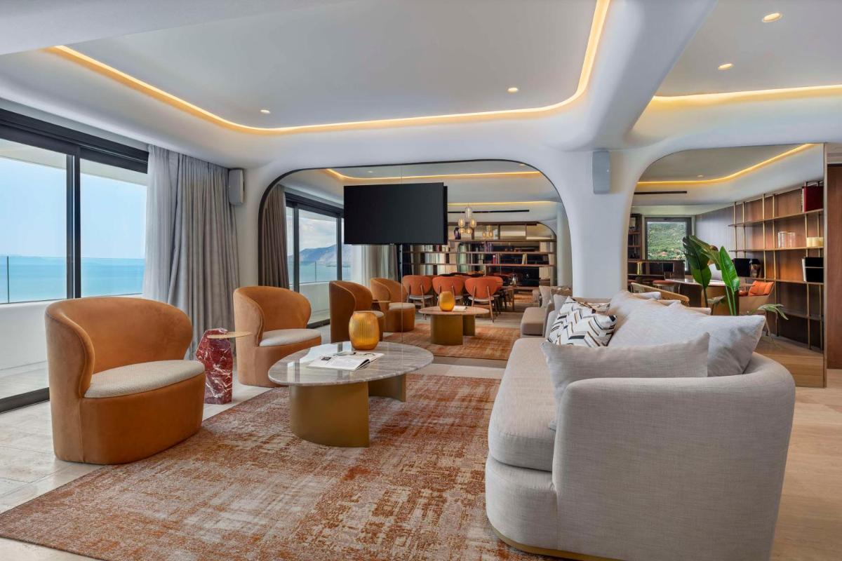 Isla Brown Corinthia Resort & Spa, Curio Collection by Hilton