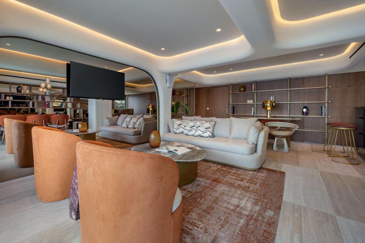 Isla Brown Corinthia Resort & Spa, Curio Collection by Hilton