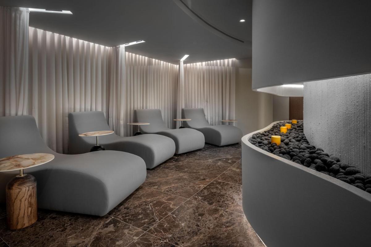 Isla Brown Corinthia Resort & Spa, Curio Collection by Hilton