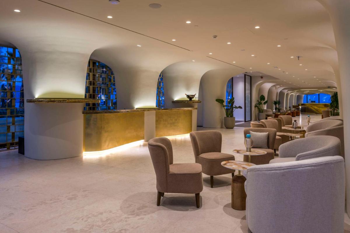 Isla Brown Corinthia Resort & Spa, Curio Collection by Hilton
