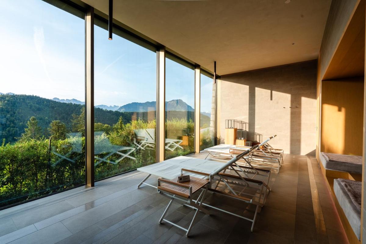 Bürgenstock Hotel & Alpine Spa
