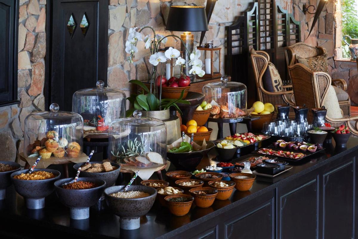 Bushmans Kloof Wilderness Reserve and Wellness Retreat