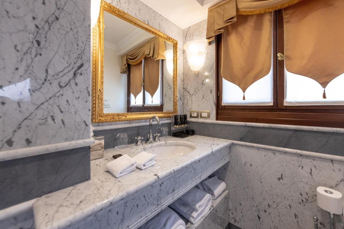 Ca' Bonfadini Historic Experience