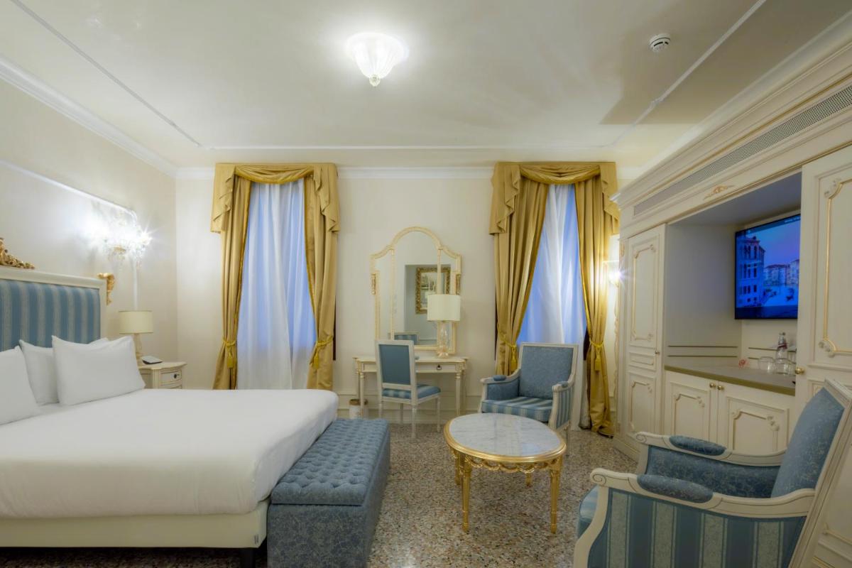 Ca' Bonfadini Historic Experience