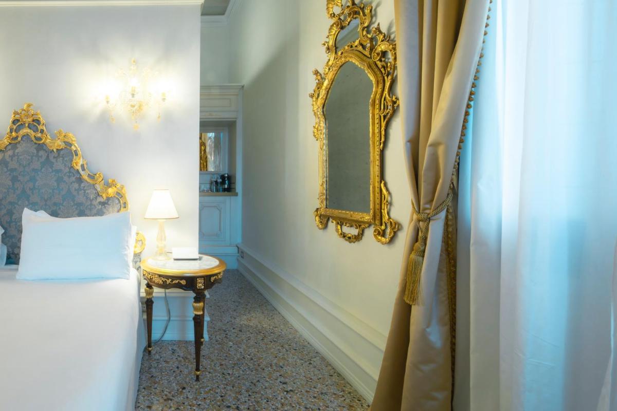 Ca' Bonfadini Historic Experience