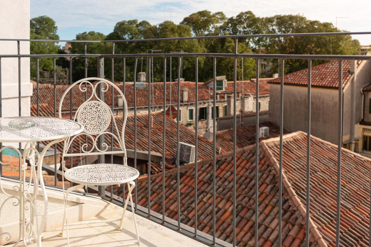 Ca' Bonfadini Historic Experience