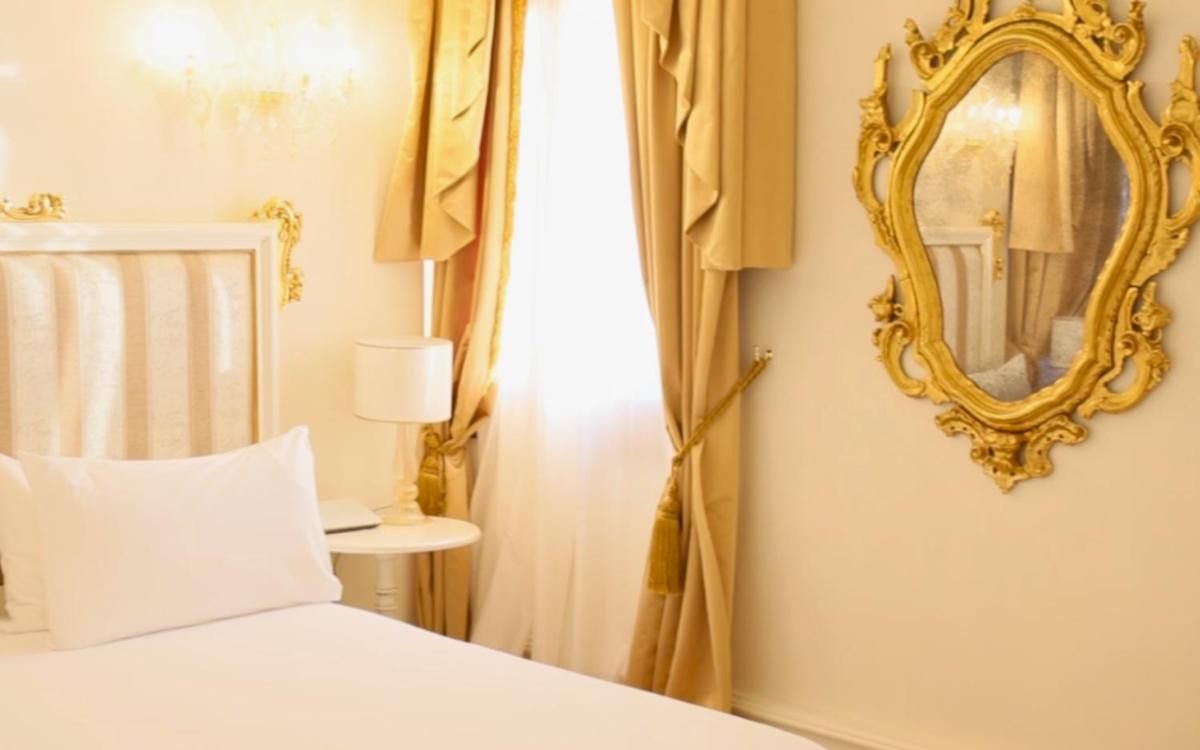 Ca' Bonfadini Historic Experience